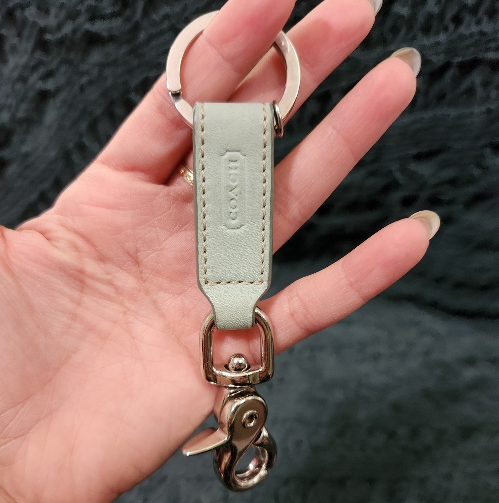 Coach Trigger Key Fob In Light Blue - Picture 2 of 6